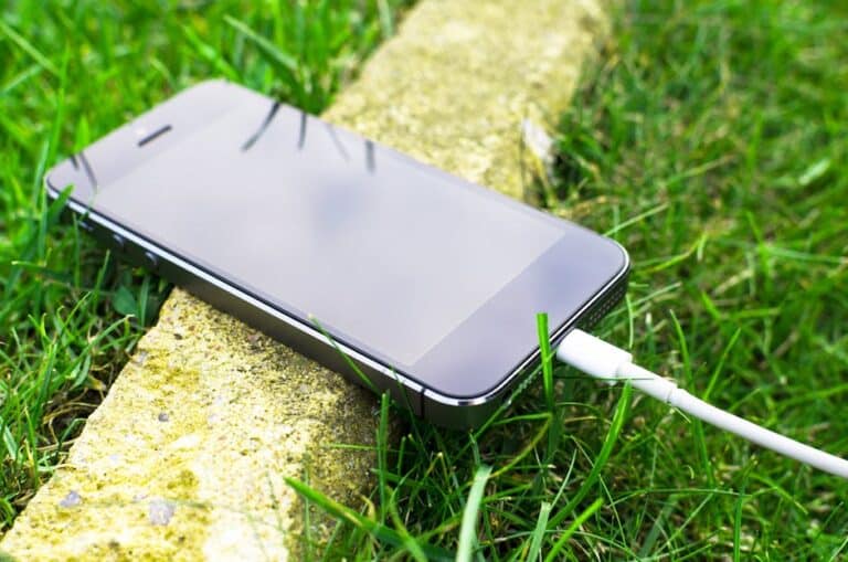 portable solar charger bank